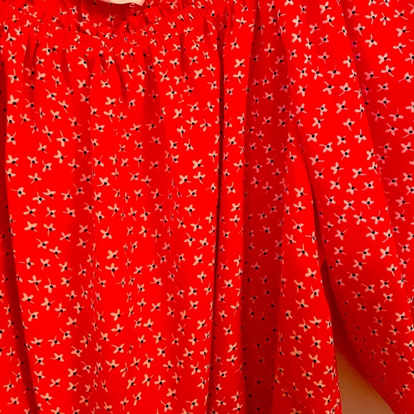Women’s Sienna Sky red blouse with white flowers - Picture 3 of 6